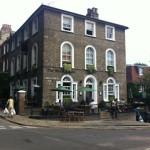 Summer lunch at Wells Tavern, Hampstead
